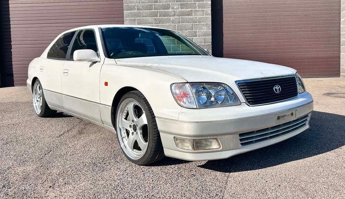 Toyota Celsior