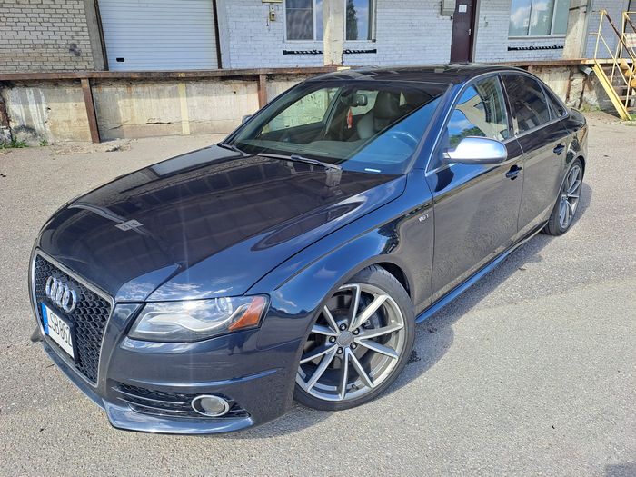 Audi S4