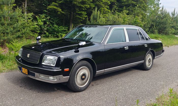 Toyota Century