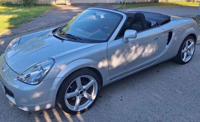 Toyota MR2