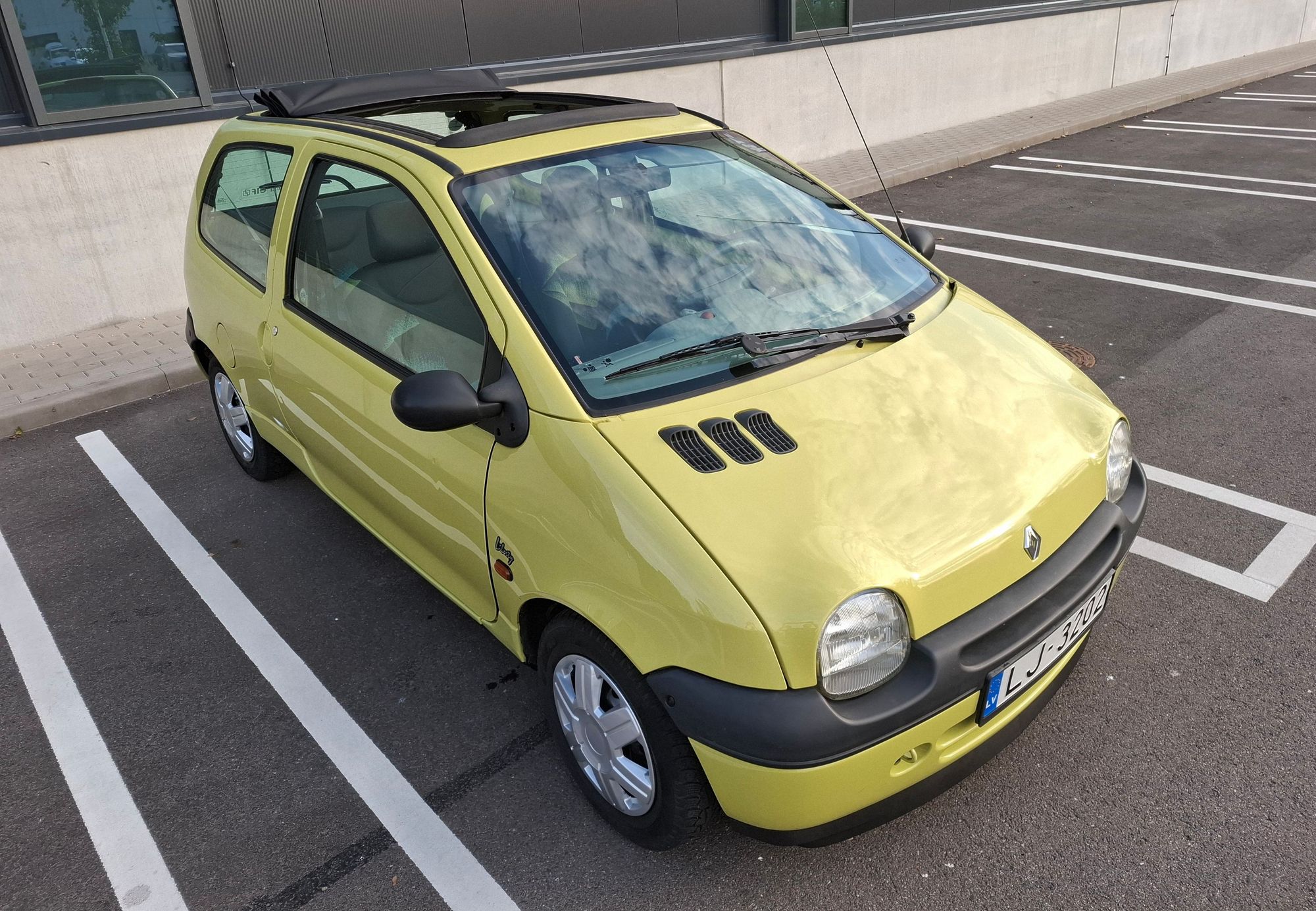 1998 Renault Twingo – €3,500 | Bucketlist – enthusiast car marketplace