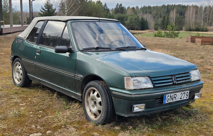 Peugeot 205