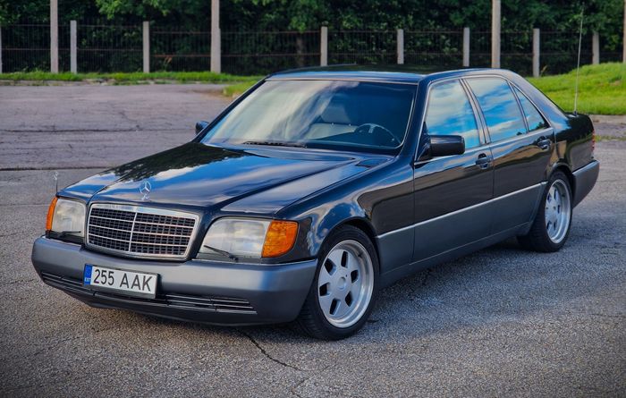 Mercedes-Benz 300 SEL