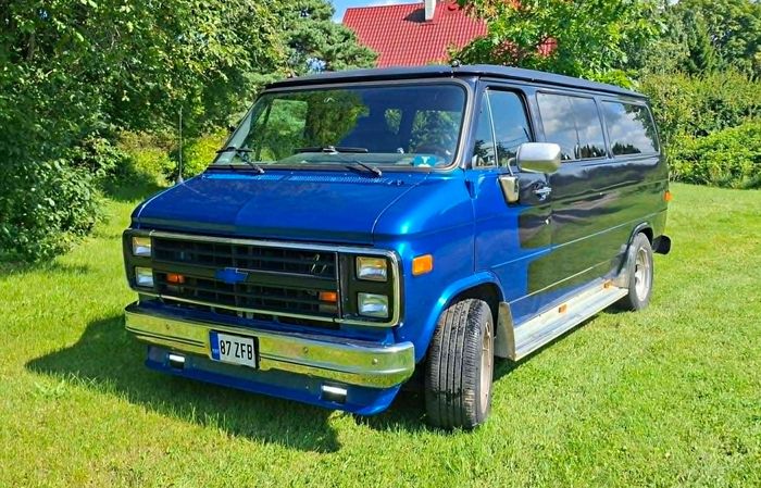 Chevrolet G30