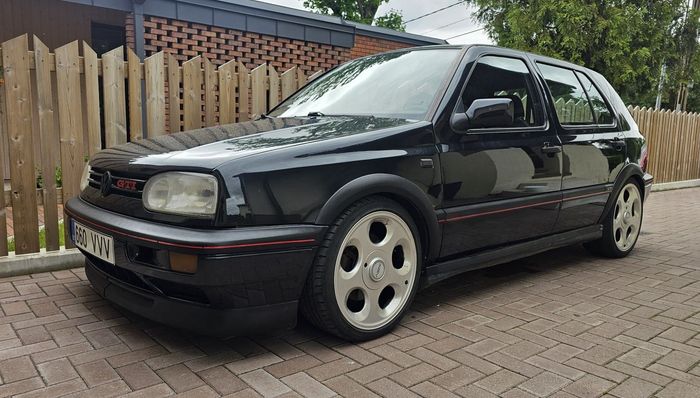 Volkswagen Golf GTI
