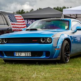 Dodge Challenger R/T Scat Pack Shaker