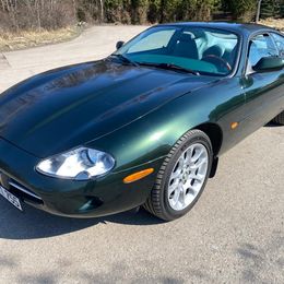 Jaguar XK8