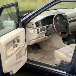 Volvo V70 R