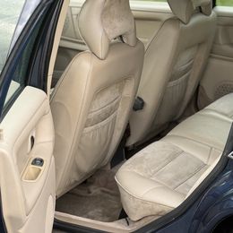 Volvo V70 R