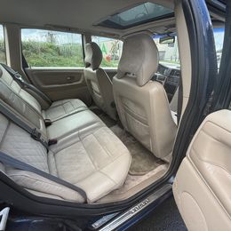 Volvo V70 R