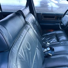 Cadillac Sedan DeVille