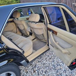 Mercedes-Benz 380 SEL