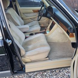 Mercedes-Benz 380 SEL