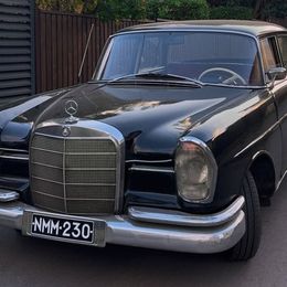 1960 Mercedes-Benz 220S - Image 2
