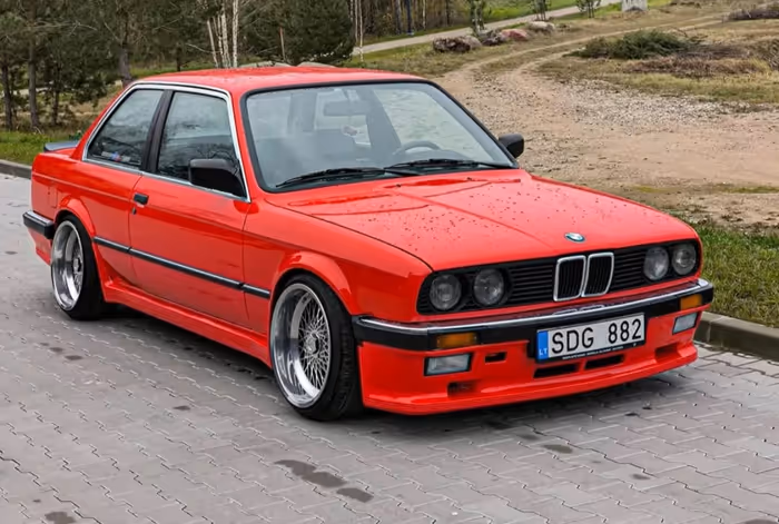 BMW 320i