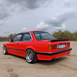 1985 BMW 320i - Image 2