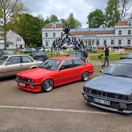 1985 BMW 320i - Image 9