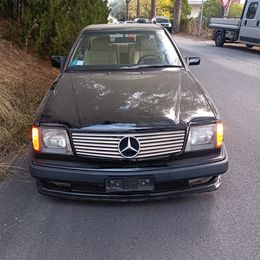 1989 Mercedes-Benz 300CE - Image 2