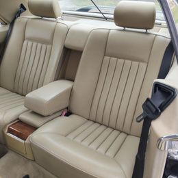 1989 Mercedes-Benz 300CE - Image 9