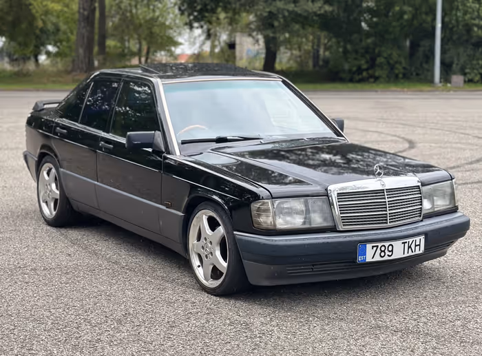 Mercedes-Benz 190 E