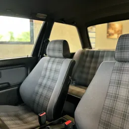 1991 BMW 318is - Image 7