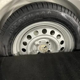 1991 BMW 318is - Image 9