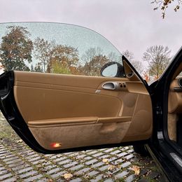 2009 Porsche Cayman - Image 11