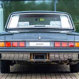 1991 Toyota Century - Image 6