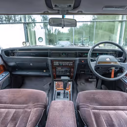 1991 Toyota Century - Image 9