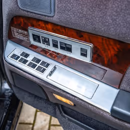 1991 Toyota Century - Image 14