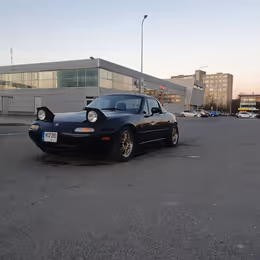 1994 Mazda MX-5 - Image 3