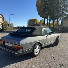1994 Saab 900 Turbo - Image 2