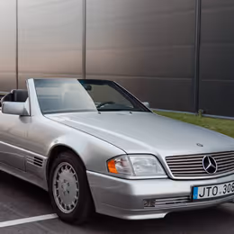 1995 Mercedes-Benz 280SL - Image 2