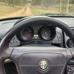 1996 Alfa Romeo Spider - Image 9