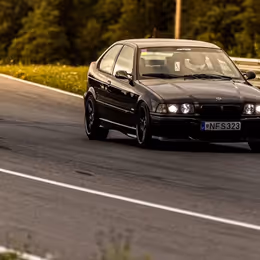 1997 BMW 323Ti - Image 4