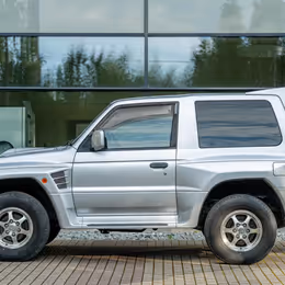 1997 Mitsubishi Pajero Evolution - Image 4