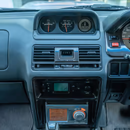 1997 Mitsubishi Pajero Evolution - Image 10