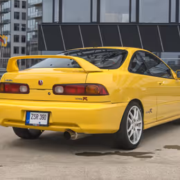 2001 Acura Integra Type R - Image 2