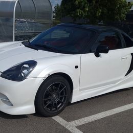 2001 Toyota MR2 Spyder - Image 2