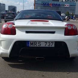 2001 Toyota MR2 Spyder - Image 5