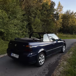 2001 Volkswagen Golf Cabriolet - Image 3