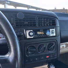 2001 Volkswagen Golf Cabriolet - Image 10