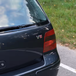 2002 Volkswagen Golf V5 - Image 5