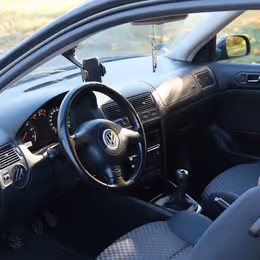 2002 Volkswagen Golf V5 - Image 7