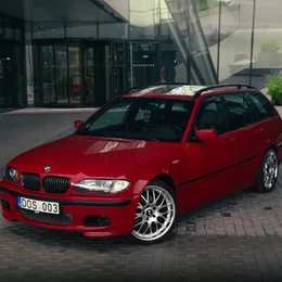 2003 BMW 325i - Image 5