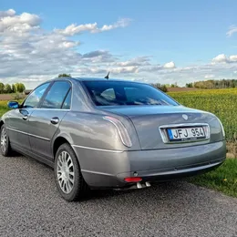 2003 Lancia Thesis - Image 3