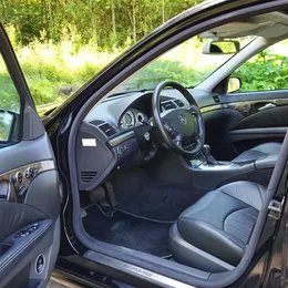 2003 Mercedes-Benz E55 AMG - Image 12