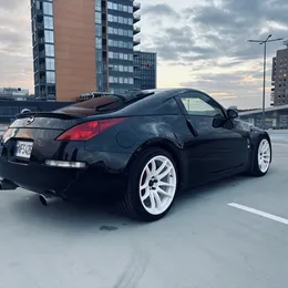 2004 Nissan 350Z - Image 4