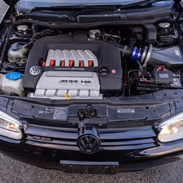 2004 Volkswagen Golf R32 - Image 6