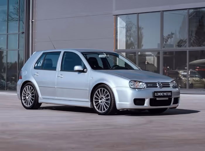 Volkswagen Golf R32